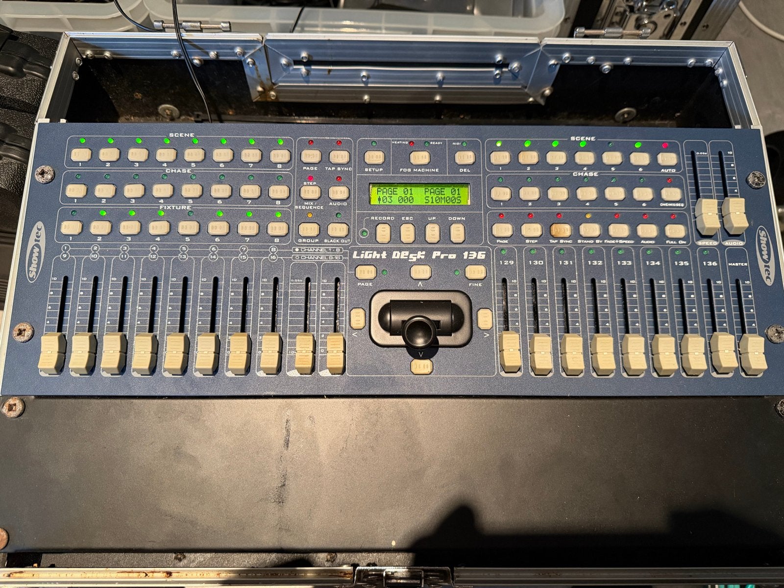 Showtec Light Desk Pro 136 DMX Lichtcontroller, Ophalen, Gebruikt