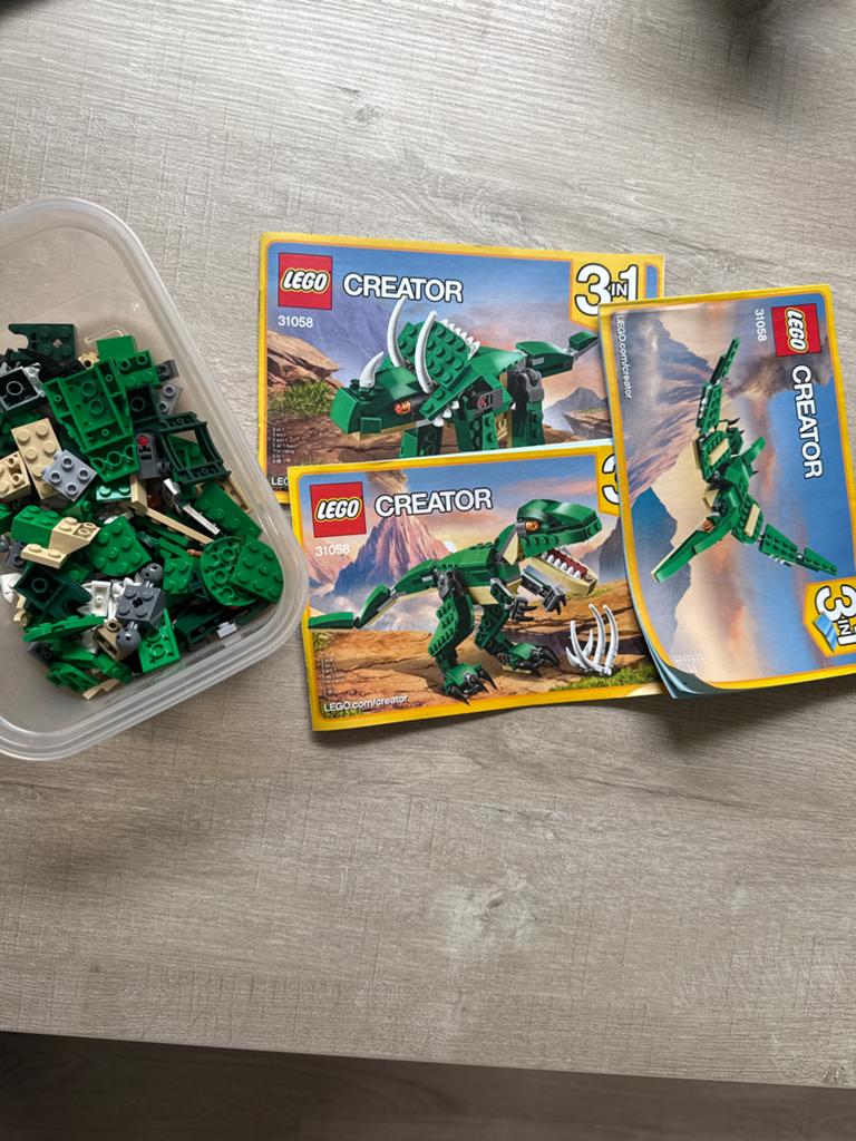 LEGO Creator 31058 Dinosaurus (3-in-1), Ophalen of Verzenden, Zo goed als nieuw