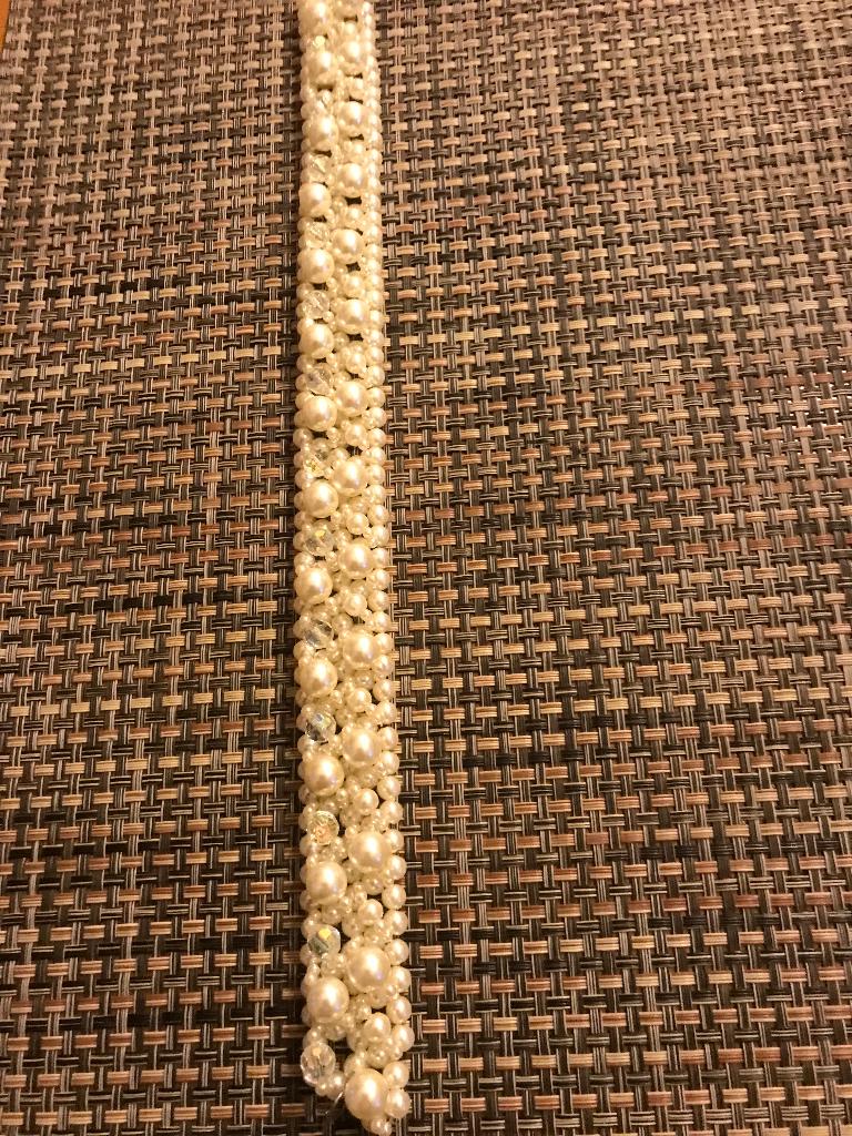 Collier Lang 34 cm Breed 2,5 cm Glasachtig Materiaal, Ophalen of Verzenden, Zo goed als nieuw, Overige materialen