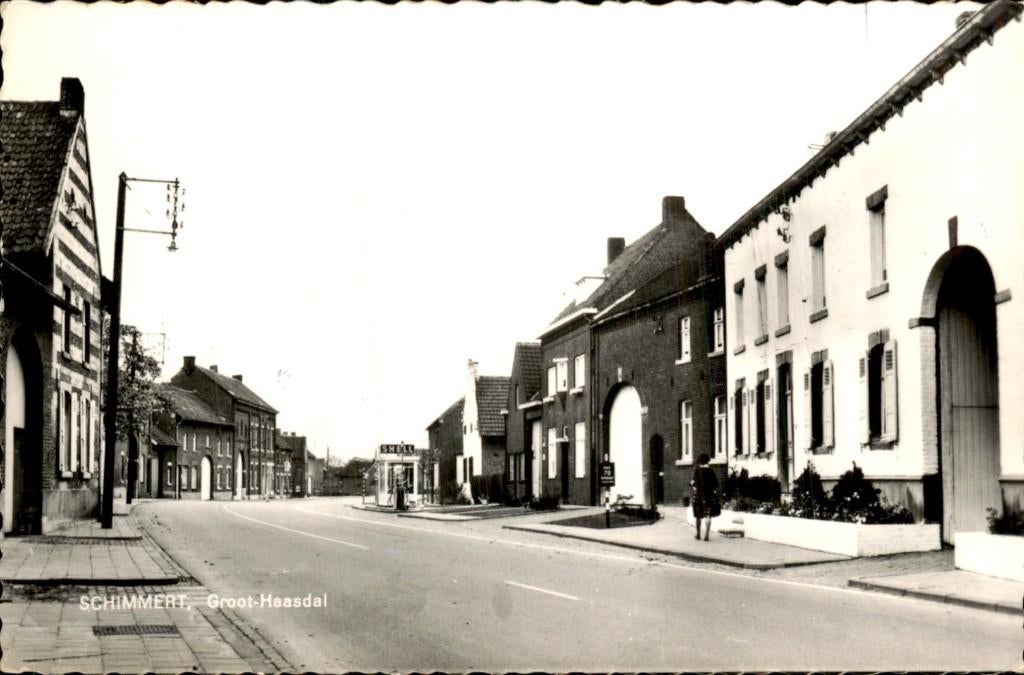 Schimmert - Groot-Haasdal - Straatzicht, Verzamelen, Ansichtkaarten | Nederland, Ophalen of Verzenden, 1960 tot 1980, Gelopen