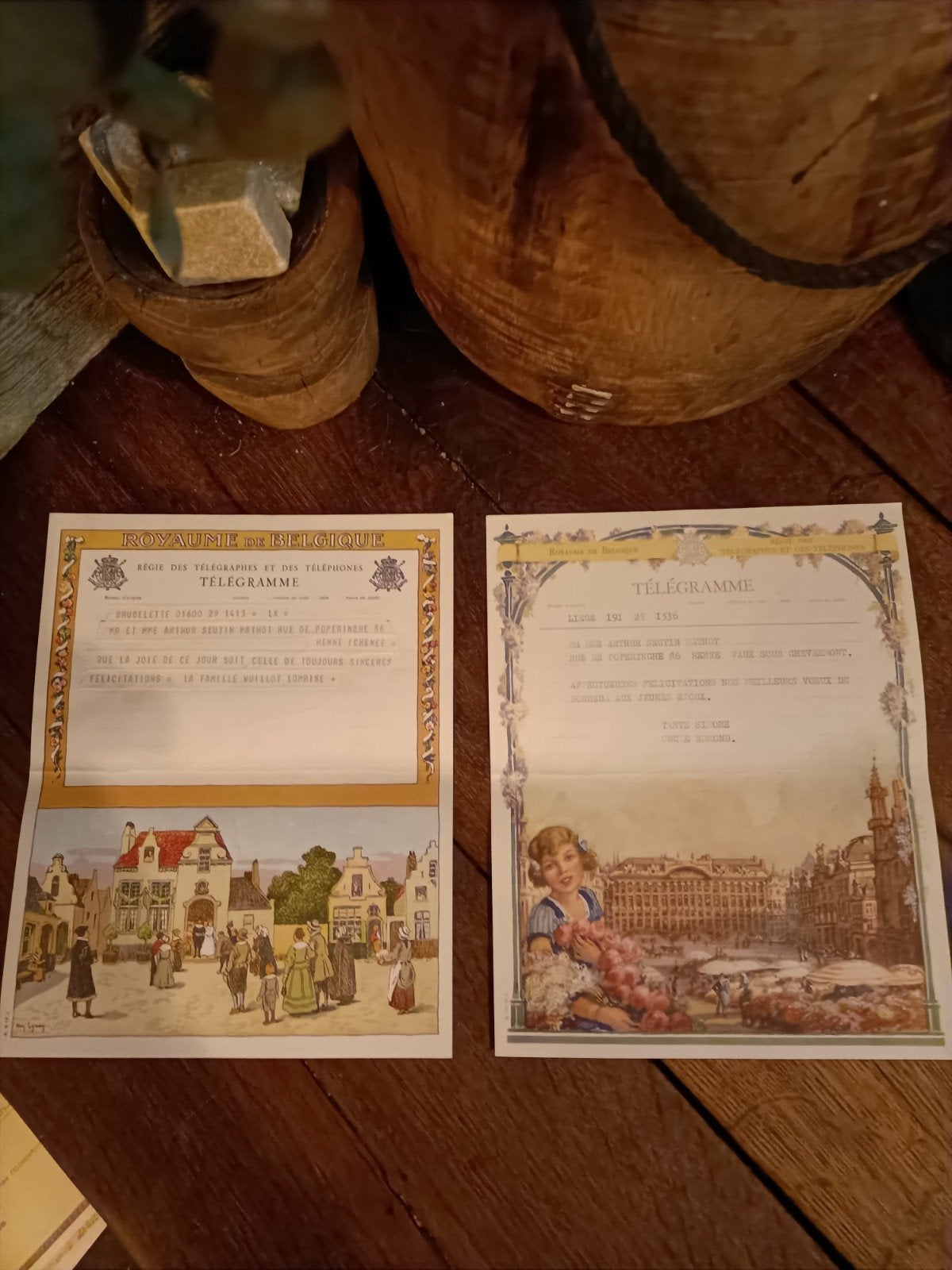 Oude brocante telegrammen
MOET WEG, Antiek en Kunst, Ophalen of Verzenden