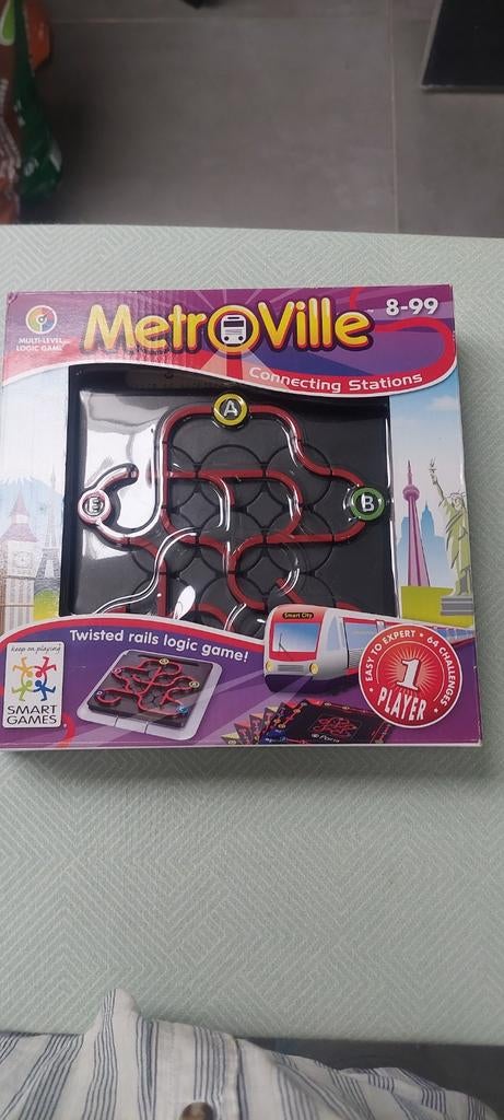 SmartGames MetroVille: Connecting Stations Logica Spel, Ophalen of Verzenden, Zo goed als nieuw, Puzzelen