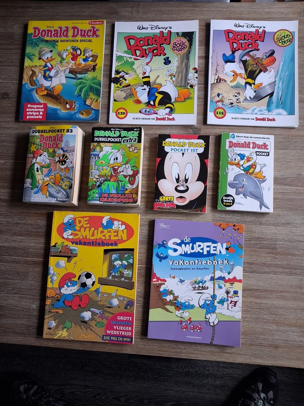 4x Donald Duck Pocket, 3x Donald Duck magazine en 2x Smurfen, Boeken, Meerdere comics, Ophalen, Gelezen, Europa