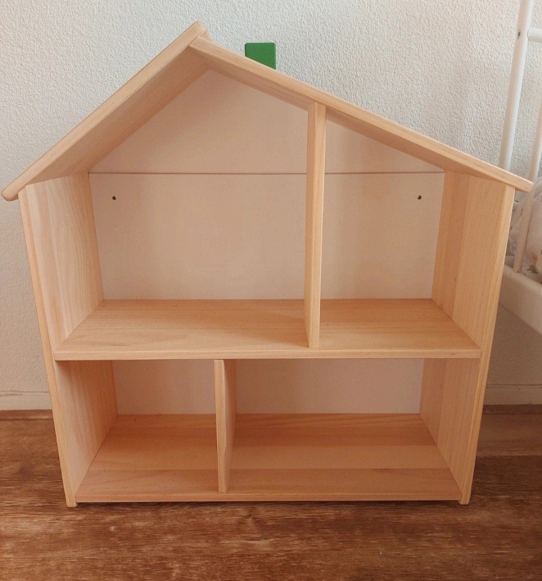 Flisat poppenhuis/-kastje (2 stuks beschikbaar), Ophalen, Zo goed als nieuw, Poppenhuis