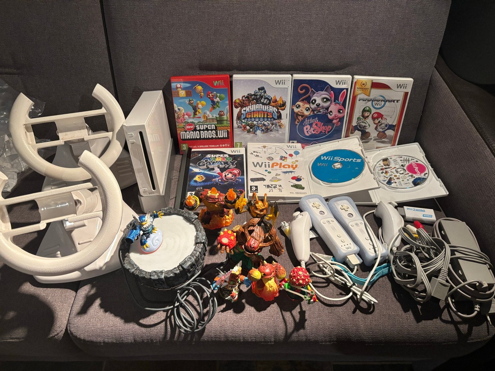 Complete Nintendo Wii met 8 games en veel accessoires, Spelcomputers en Games, Ophalen of Verzenden, Gebruikt, Met 3 controllers of meer