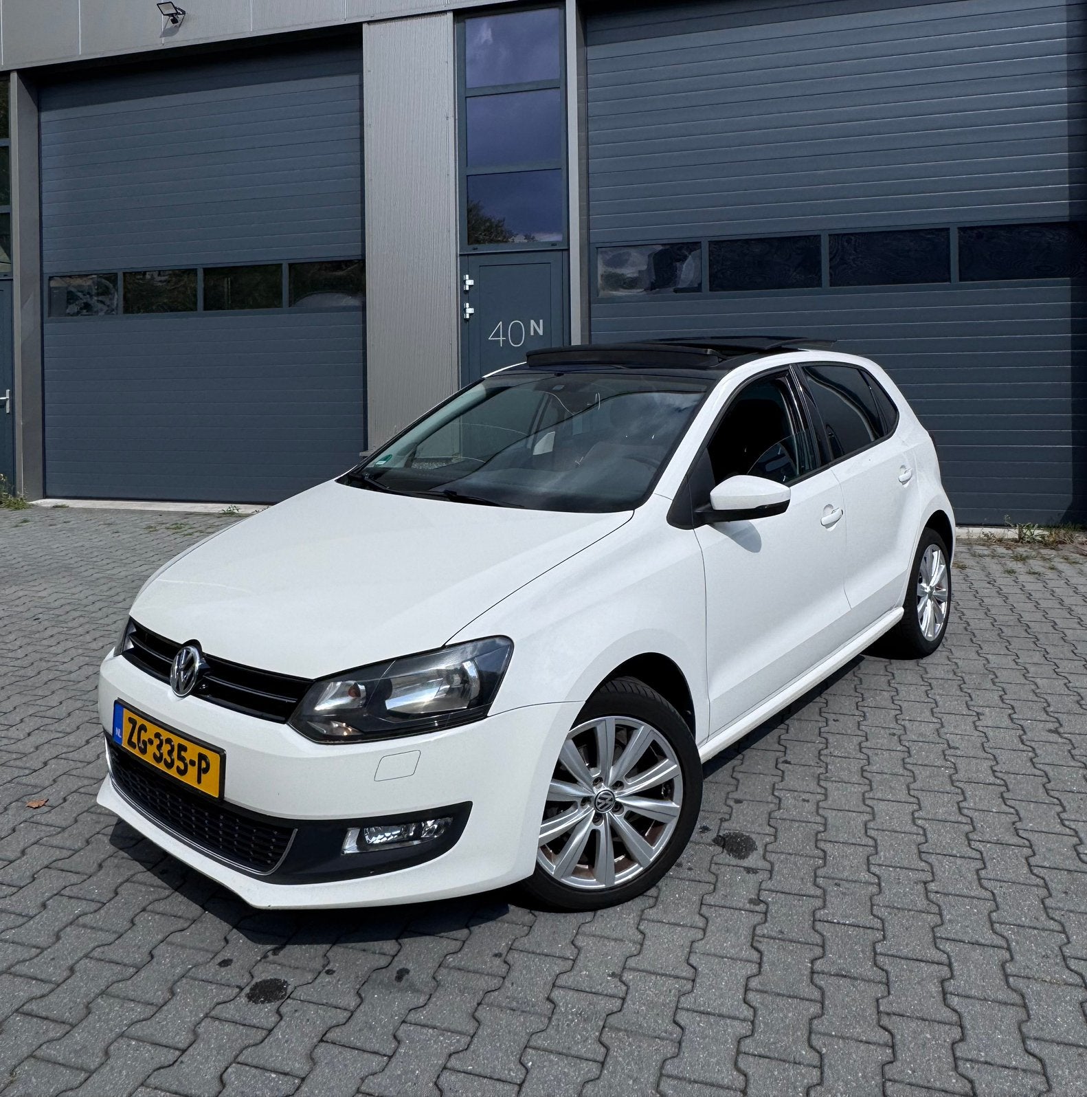 Volkswagen POLO 2013| 1.2/PANO/STOELVER/VOLLE AUTO/5DRS/DIK, Voorwielaandrijving, 967 kg, 40 €/maand, 1198 cc
