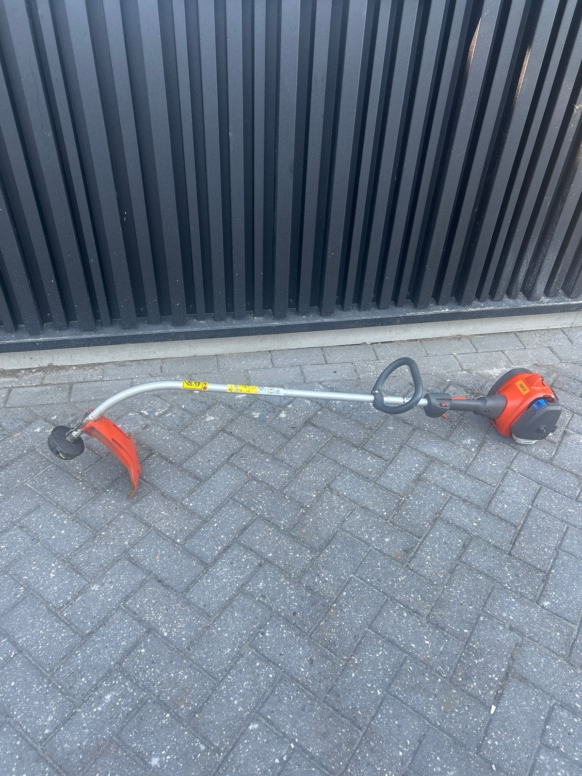 Husqvarna 122C Benzine Grastrimmer - Zo goed als nieuw, Tuin en Terras, Ophalen, Zo goed als nieuw, 30 tot 50 cm, Benzine