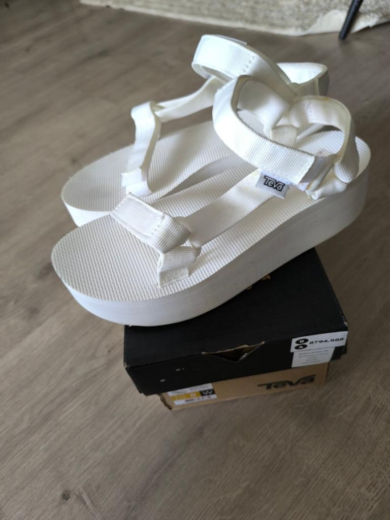 Teva dames sandalen. Maat 39, Kleding | Dames, Schoenen, Ophalen of Verzenden, Nieuw, Sandalen of Muiltjes