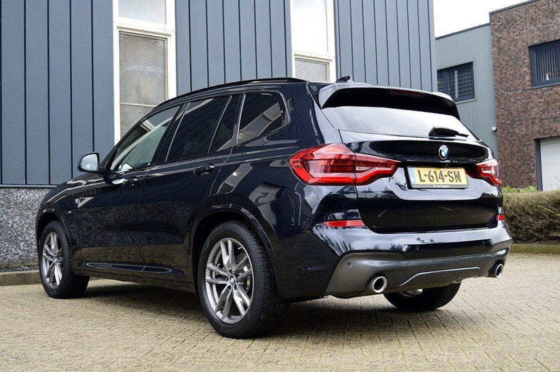 BMW X3 xDrive20i M-Sport Rijklaarprijs-Garantie Panorama dak, Auto's, Automaat, 15 km/l, Gebruikt, Euro 6