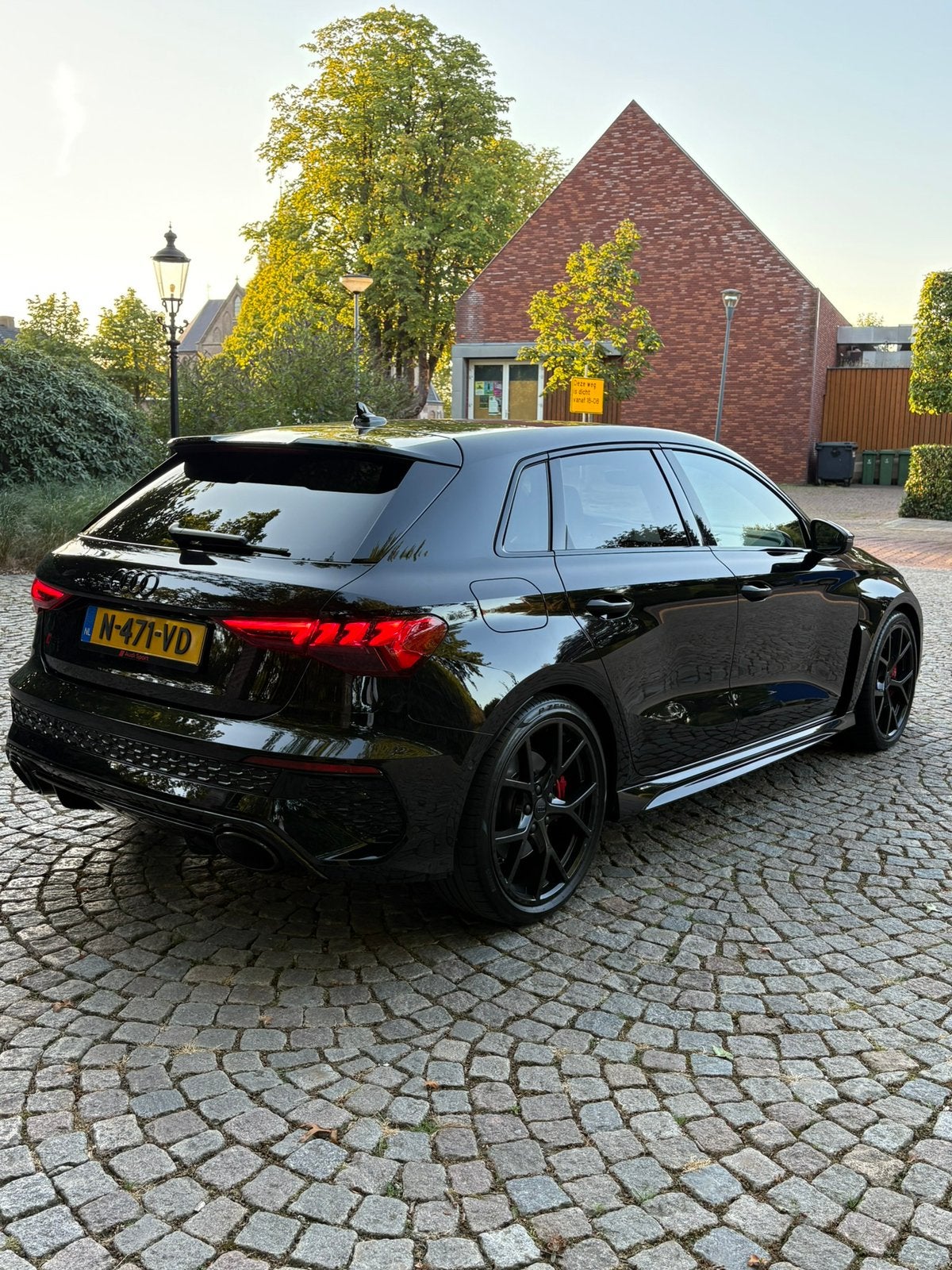 Audi RS3 400pk Quattro NL AUTO B&O HEADUP 2022 Zwart DEALER, Auto's, Automaat, Dealer onderhouden, Parkeerassistent, RS3