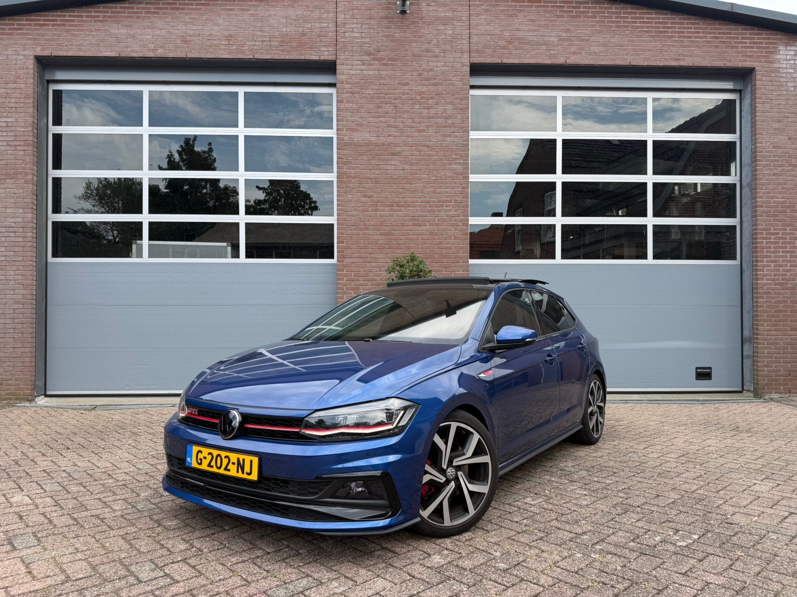 Volkswagen Polo | 2.0 | TSI | 200pk | 6-DSG | 2019 | Blauw, Stof, 4 cilinders, 1984 cc, Blauw