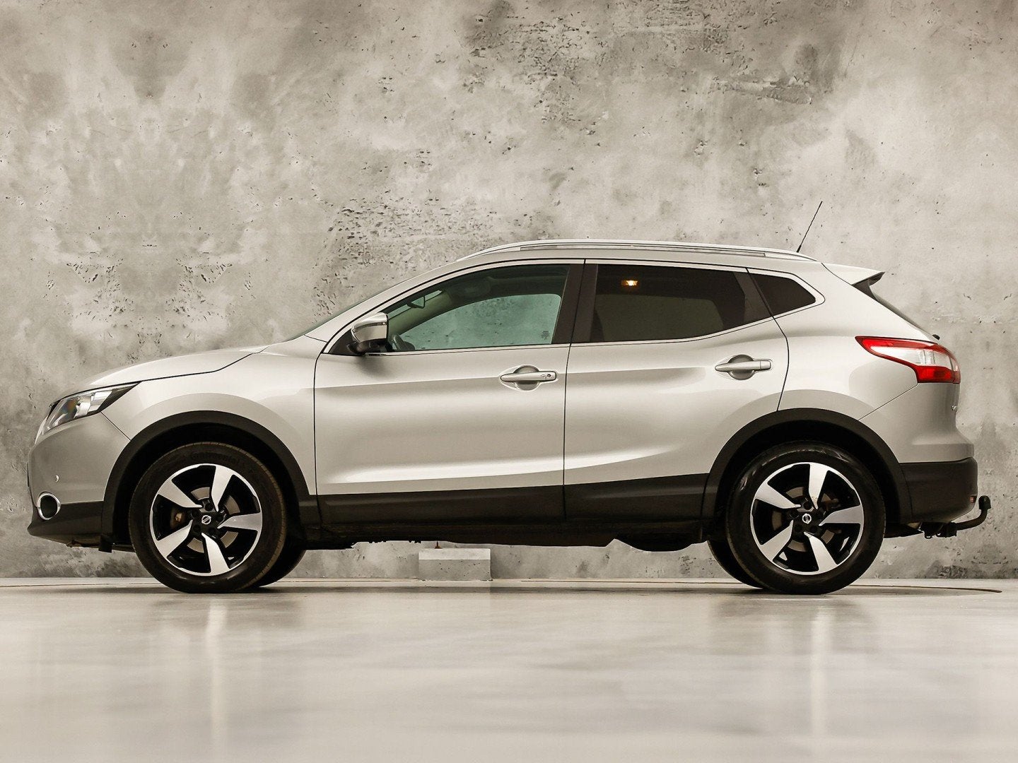 Nissan QASHQAI 1.2 N-Connecta Sport (PANORAMADAK, NAVIGATIE,, Auto's, Voorwielaandrijving, 12 maanden, Stof, Gebruikt