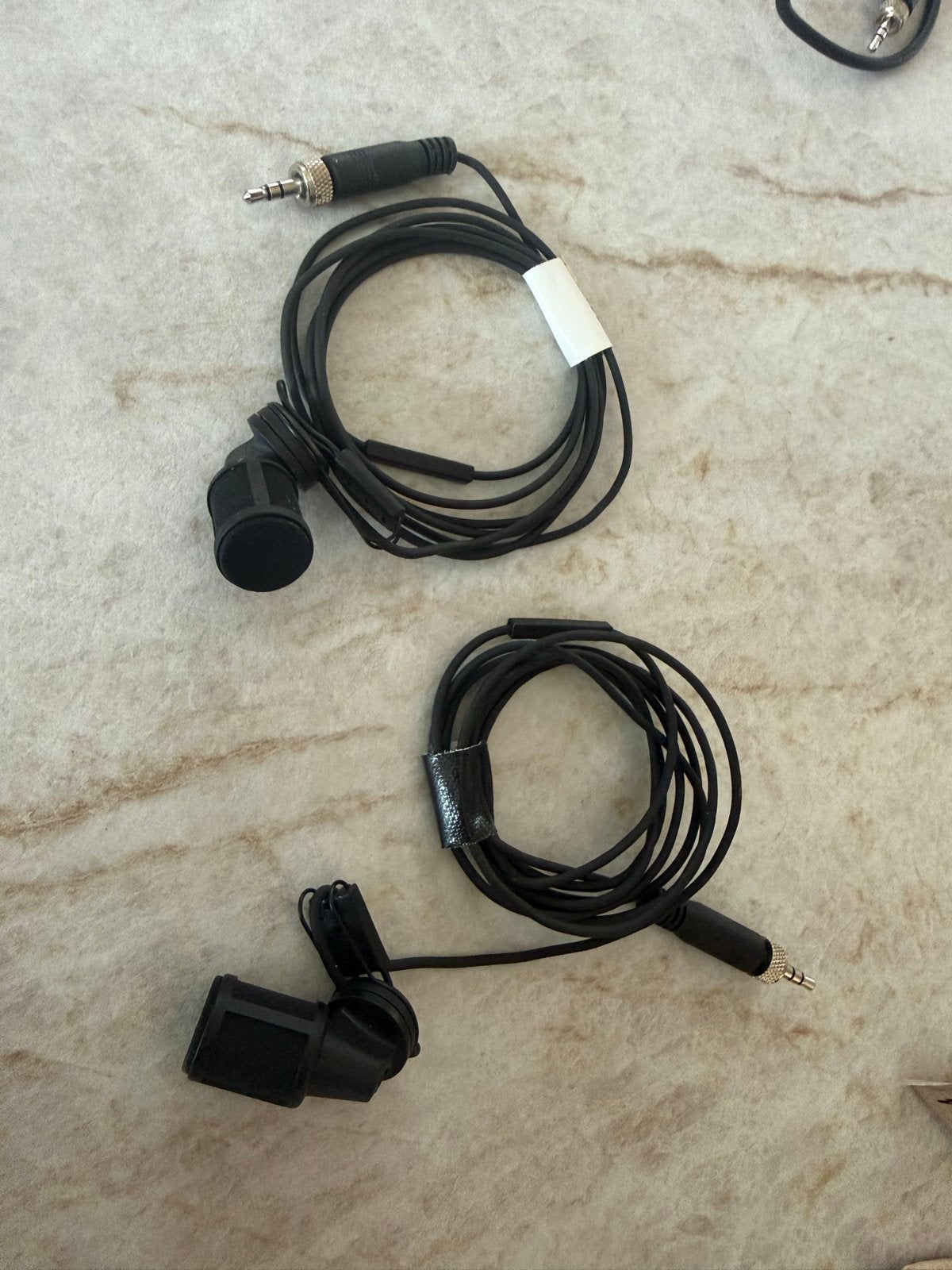 2x Sennheiser dasspeld microfoons MKE 40 EW, Muziek en Instrumenten, Ophalen of Verzenden, Gebruikt, Overige typen
