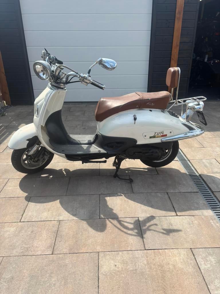 iva scooter, Ophalen, Zo goed als nieuw, Benzine, Overige merken