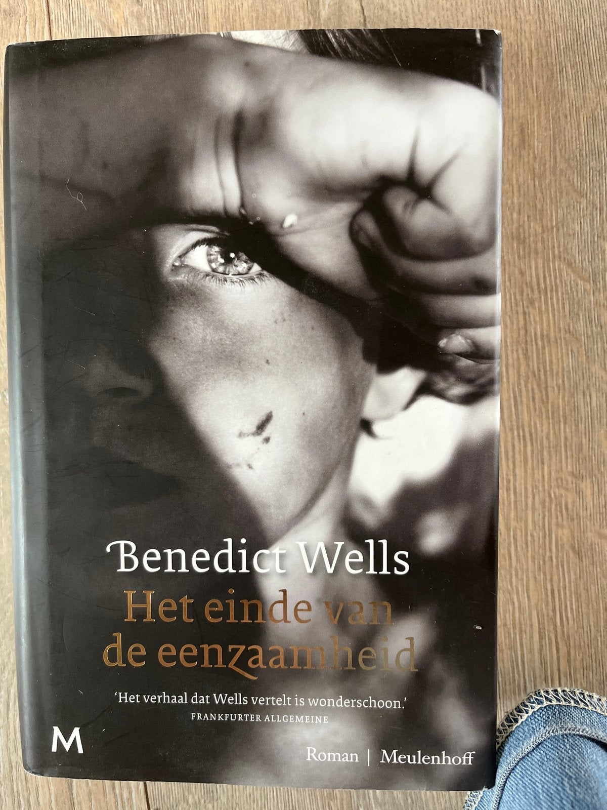 Benedict Wells - Het einde van de eenzaamheid (Roman), Boeken, Ophalen of Verzenden, Zo goed als nieuw