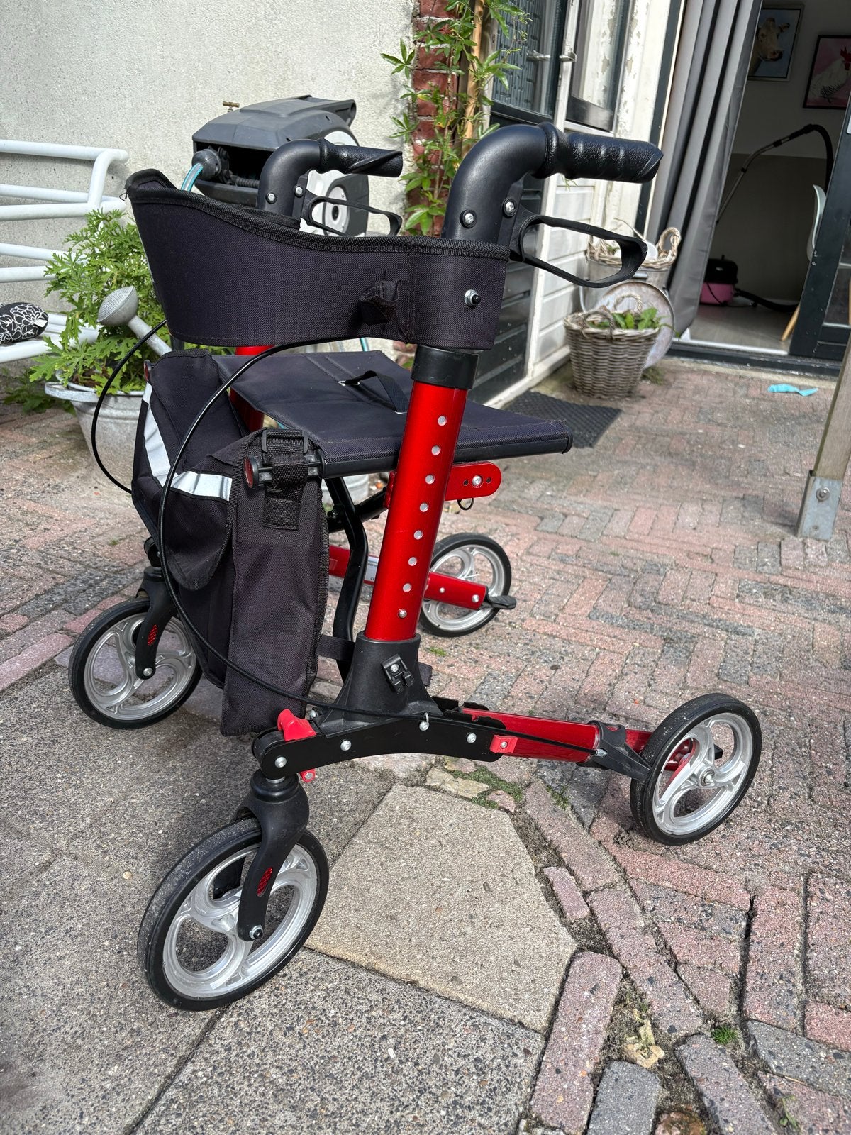 Compacte & Lichtgewicht Rollator Opvouwbaar)–In Goede Staat!, Ophalen, Opvouwbaar, Zo goed als nieuw