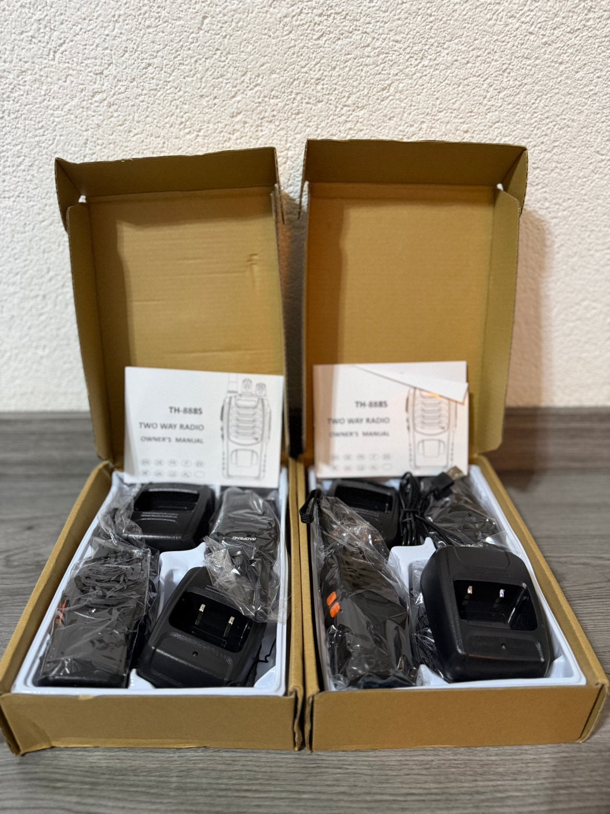 Walkie talkie baofeng nieuw in doos/plastic met accesoires, Ophalen of Verzenden, Nieuw, Minder dan 2 km, Portofoon of Walkie-talkie
