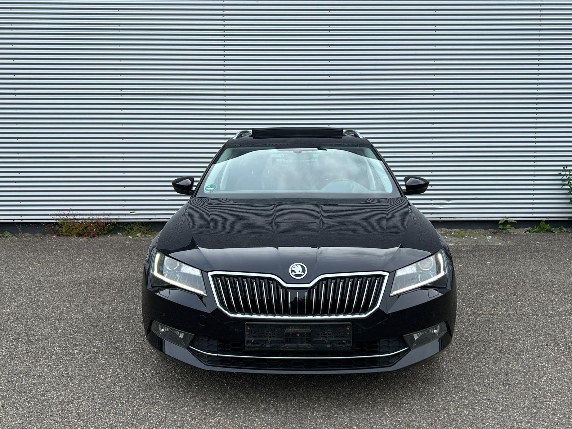 Skoda Superb Combi 2.0 TDI Style Business / ACC / Navi / Led, Auto's, Skoda, Stof, Zwart, 4 cilinders, Zwart