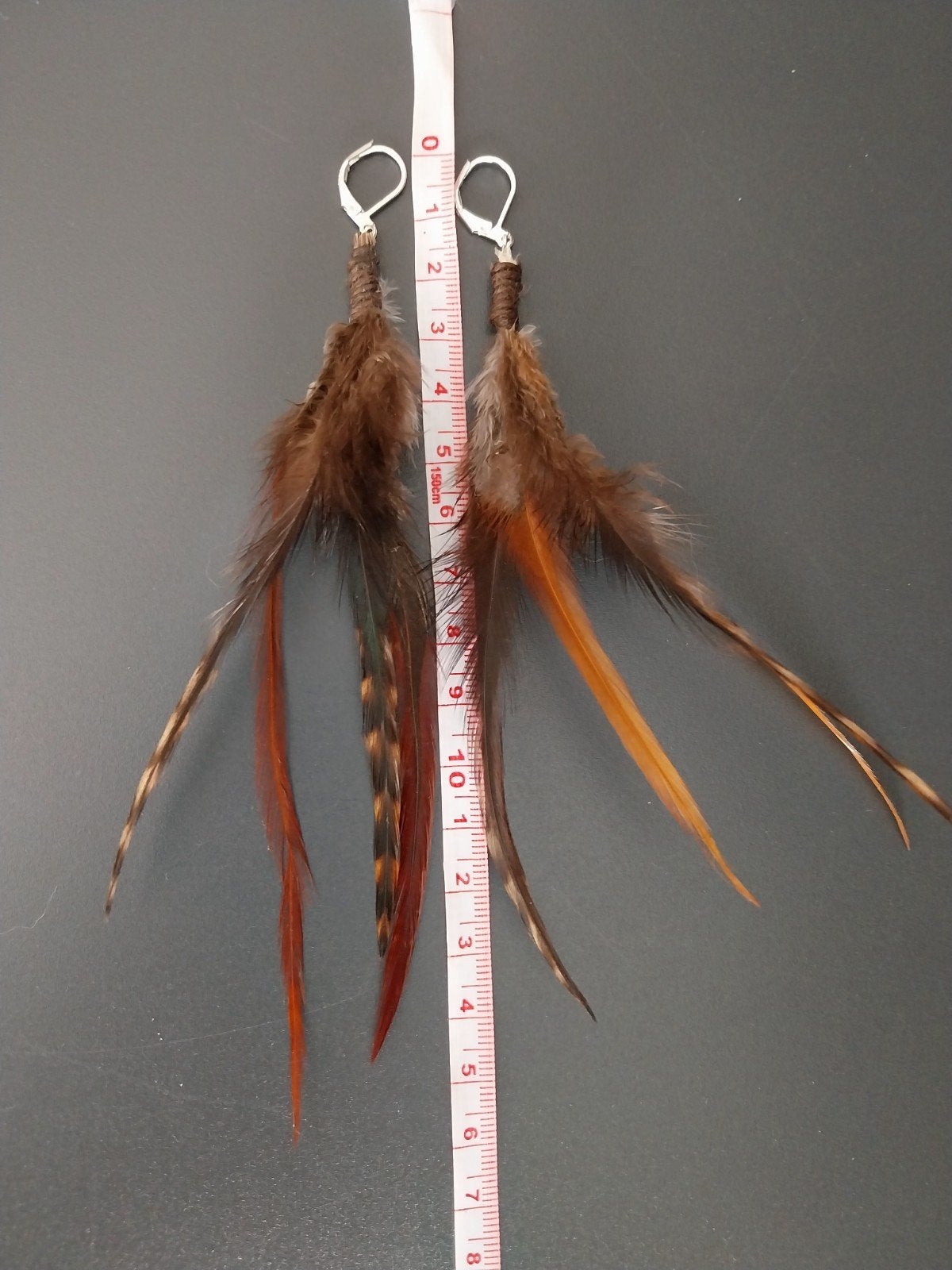 Zwierige veertjes oorbellen met verzilverde oorhaakje #23585, Sieraden, Tassen en Uiterlijk, Oorbellen, Overige materialen, Hangers