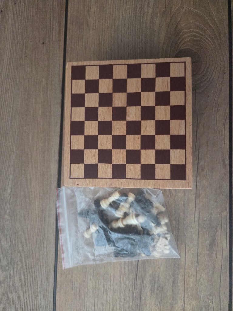 Reis spelletjes pakketje, Hobby en Vrije tijd, Een of twee spelers, Verzenden, Gebruikt