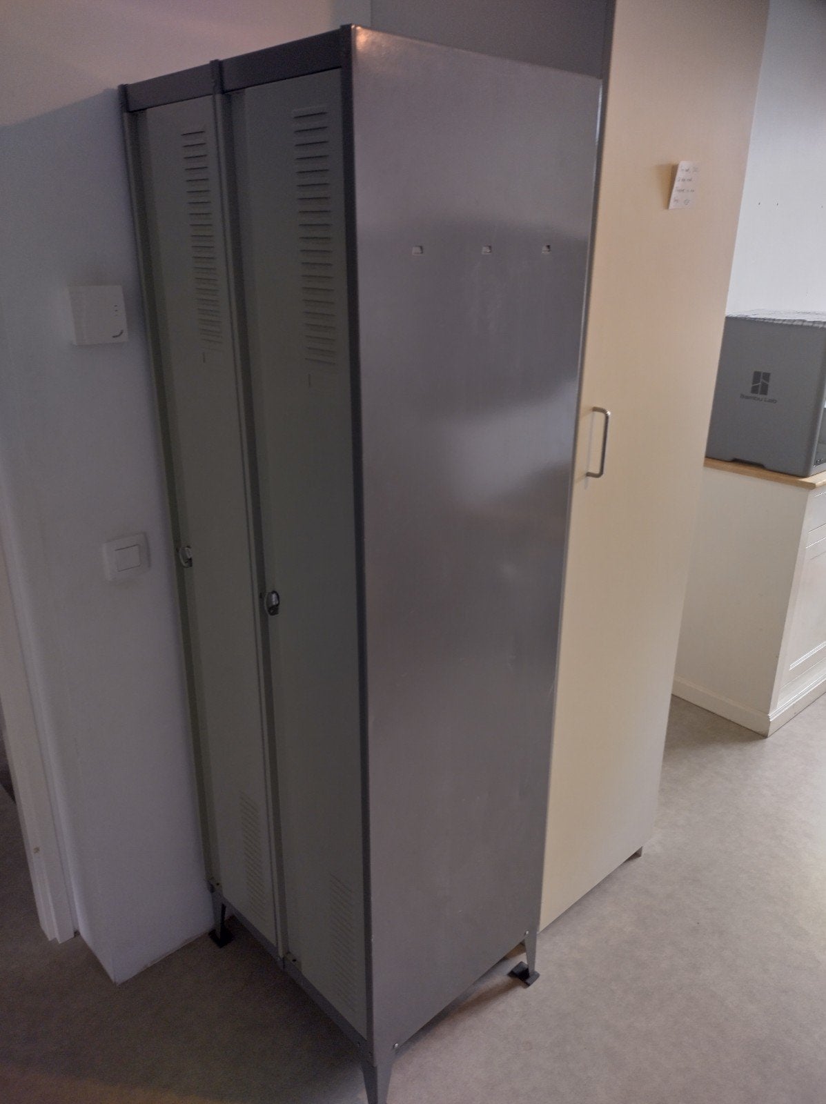 Stalen legerkast / locker (uit kazerne), Ophalen, Gebruikt