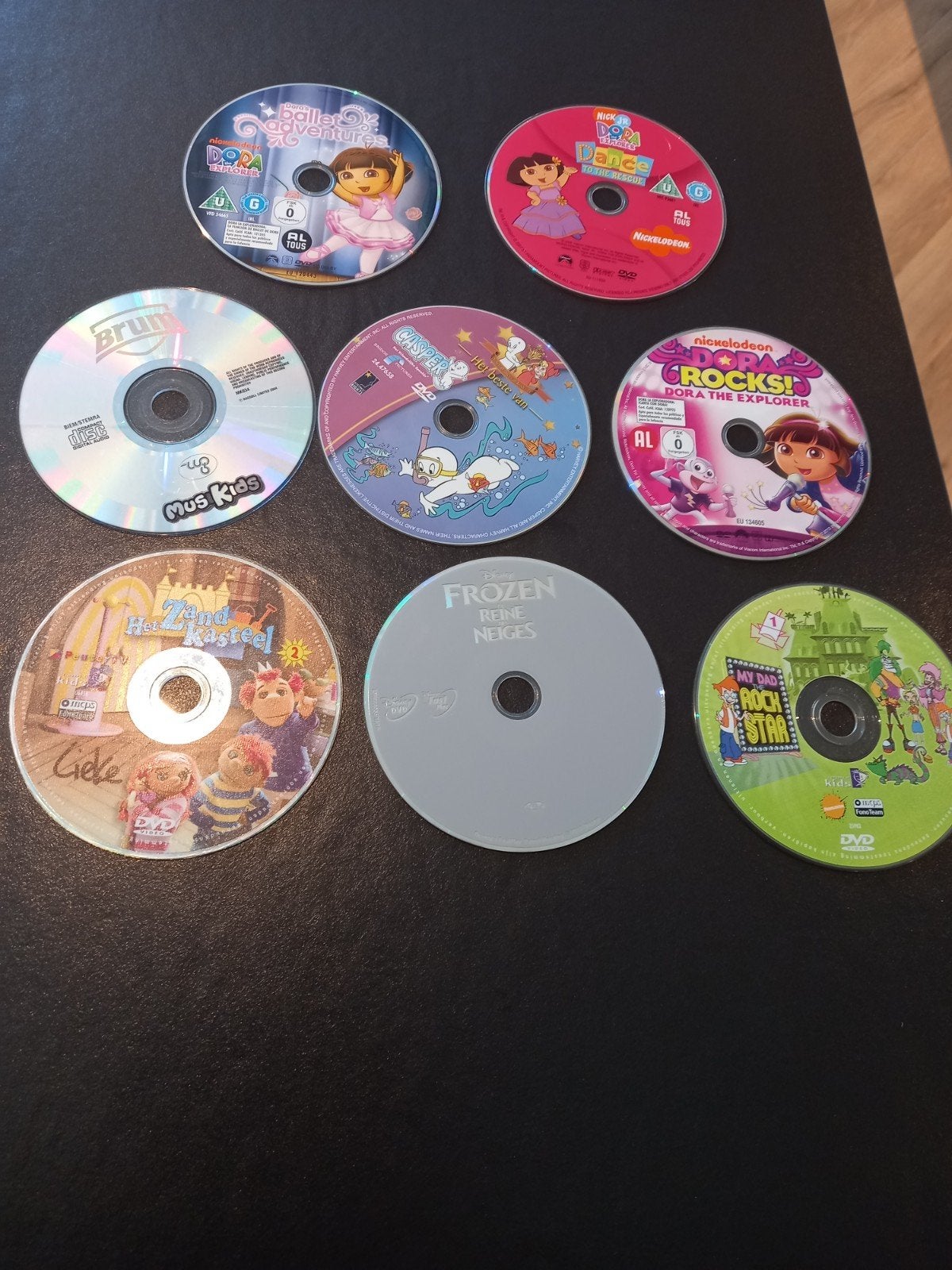 10 kinder Dvd's, Ophalen of Verzenden, Zo goed als nieuw
