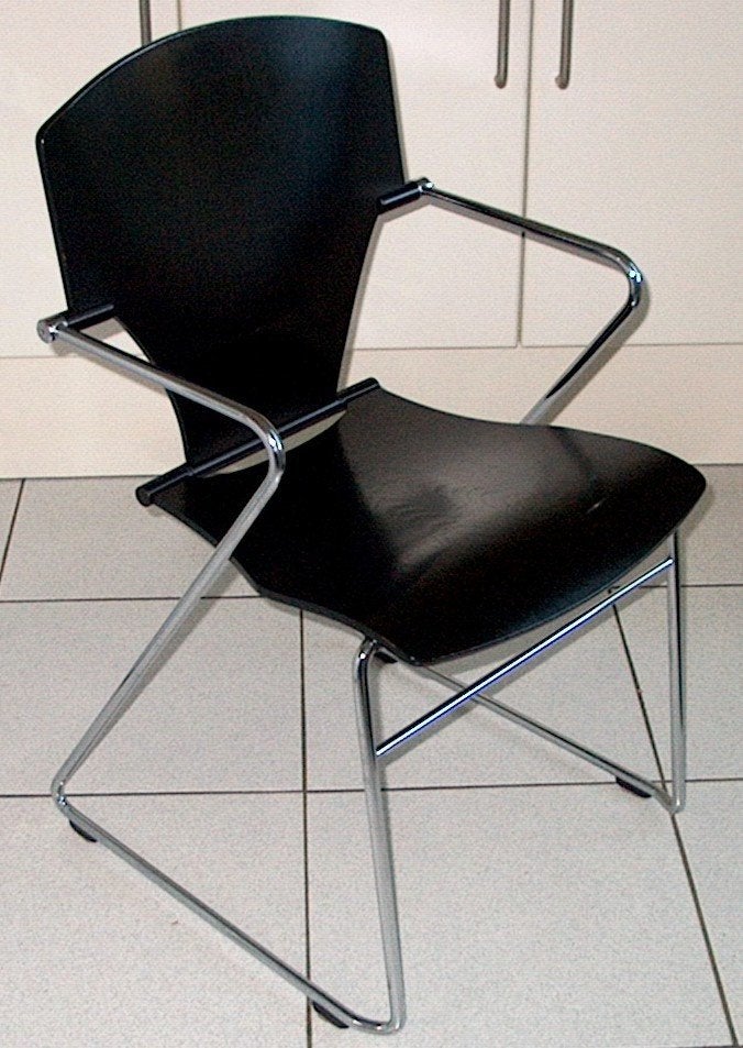 Egoa Joseph Mora Moving Arm Chair, Ophalen, Gebruikt, Zwart, Eén