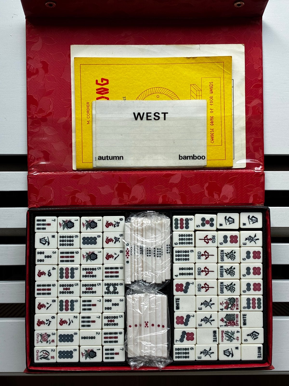 Vintage Mahjong Spel in zwarte Koffer - Compleet, Drie of vier spelers, Ophalen, Gebruikt