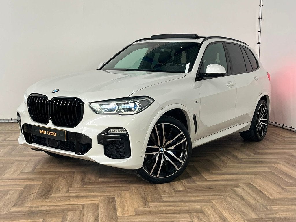 BMW X5 XDrive40i High Executive|HUD|SFEER|LASER|INRUIL MOGEL, Auto's, BMW, Gebruikt, Automatische klimaatregeling, 138 €/maand