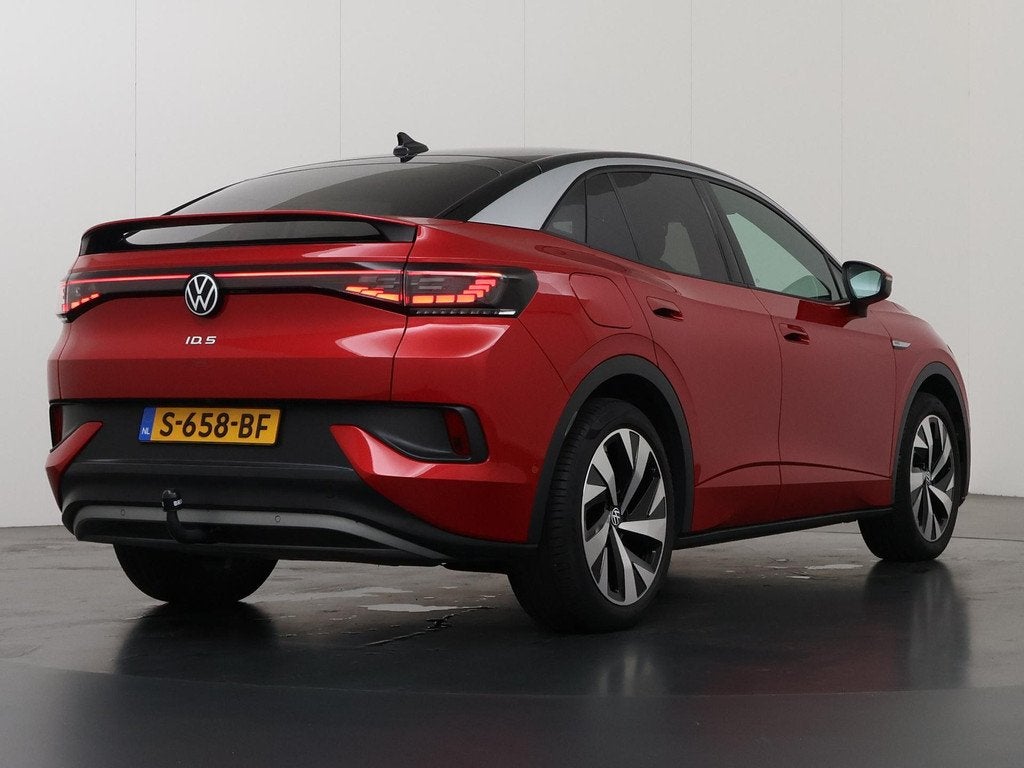 Volkswagen ID.5 Pro 77 kWh | SOH 97% | Trekhaak | IQ Light |, Auto's, Volkswagen, Automaat, Achterwielaandrijving, 1000 kg, 450 min
