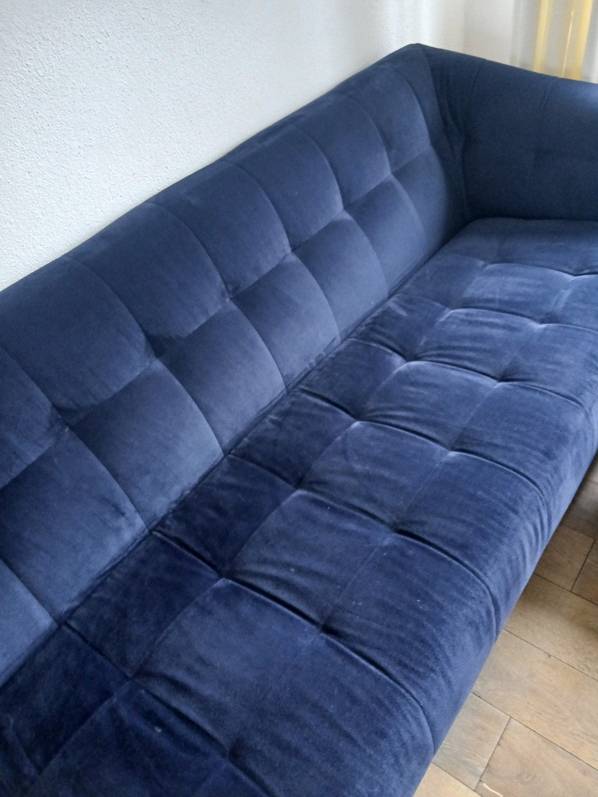Donkerblauwe bank, ruime 3-zits, met bijpassende poef, Ophalen, Gebruikt, 125 cm of meer, Stof