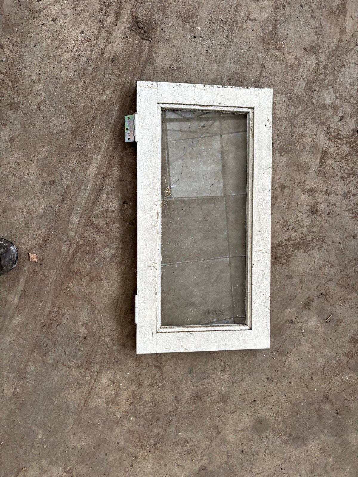 Raamkozijn met enkel glas - Gratis af te halen, Doe-het-zelf en Verbouw, Ophalen, Gebruikt, Gevelraam of Ruit, Minder dan 80 cm