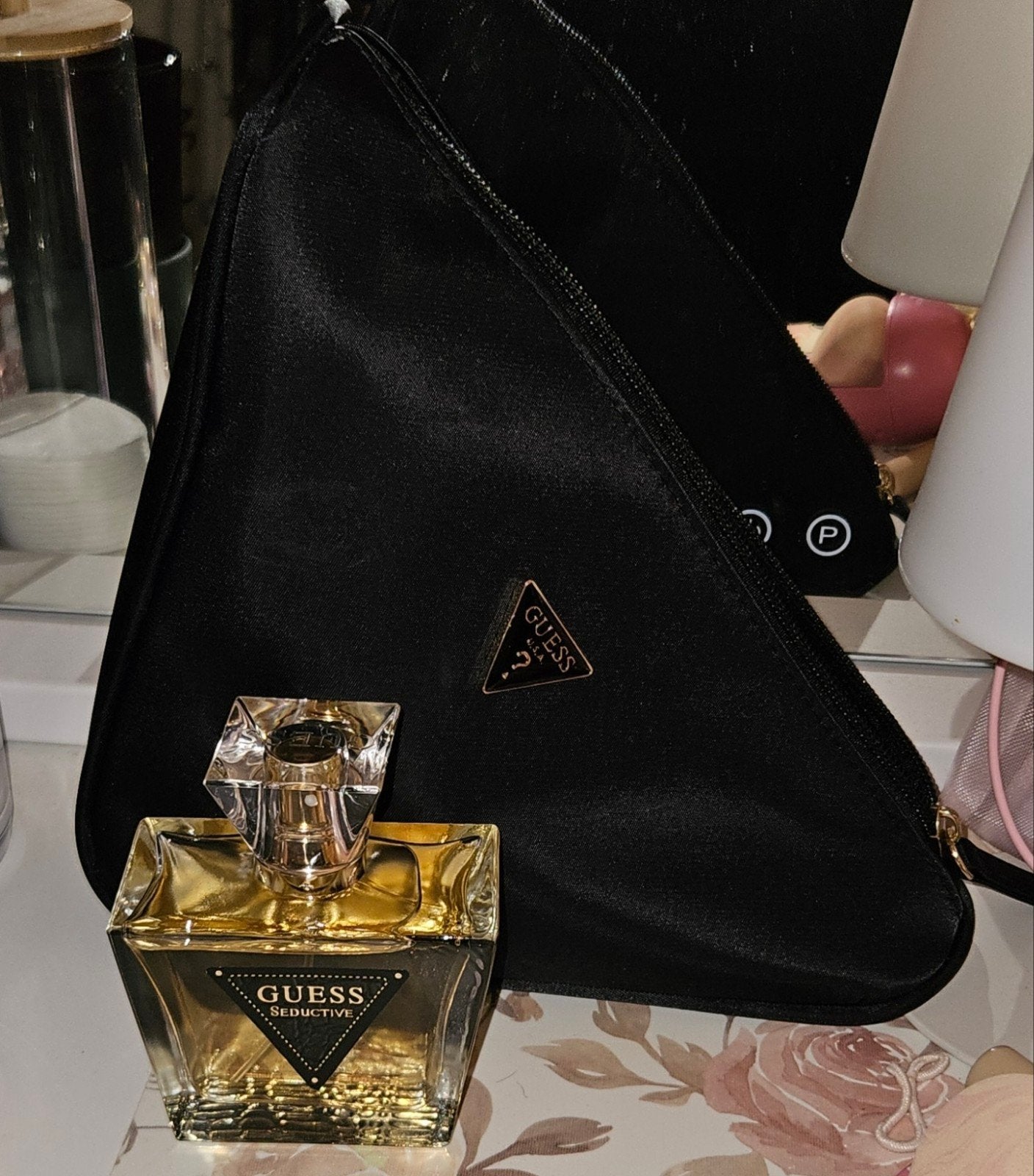 Guess Seductive parfum met make-up tasje, Ophalen of Verzenden, Zo goed als nieuw