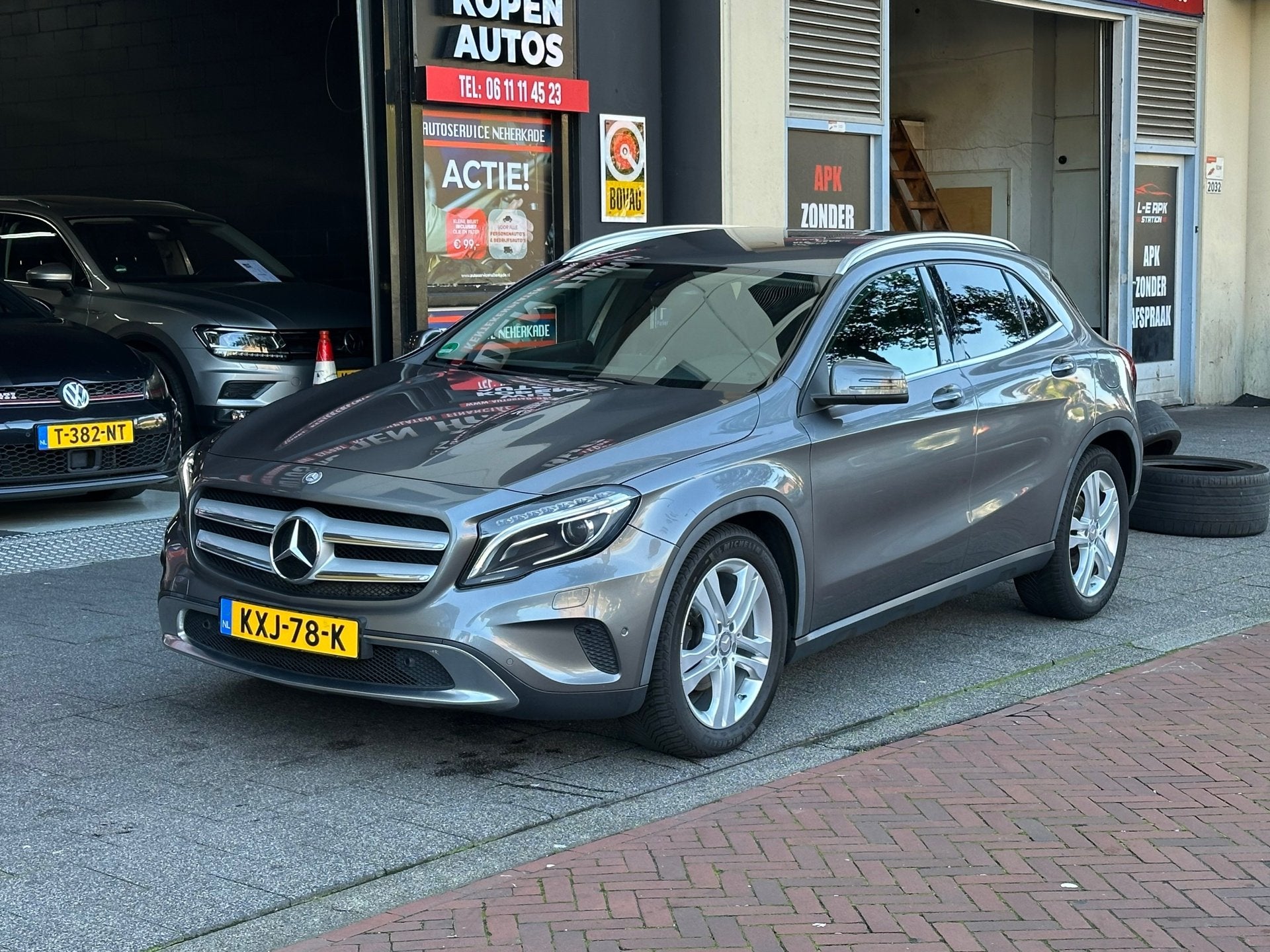 Mercedes-Benz GLA-klasse 200 Edition 1 Automaat Leer Navi Cl, Auto's, Gebruikt, Euro 6, 715 kg, Leder en Stof