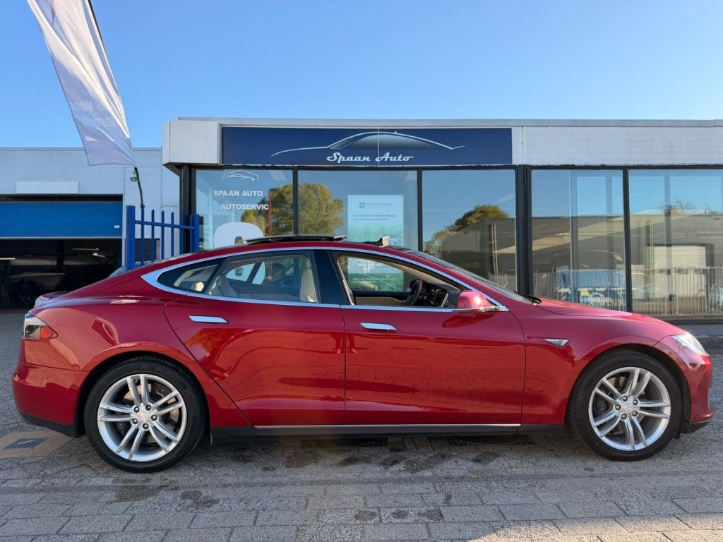 TESLA  MODEL S 85+ 421CH