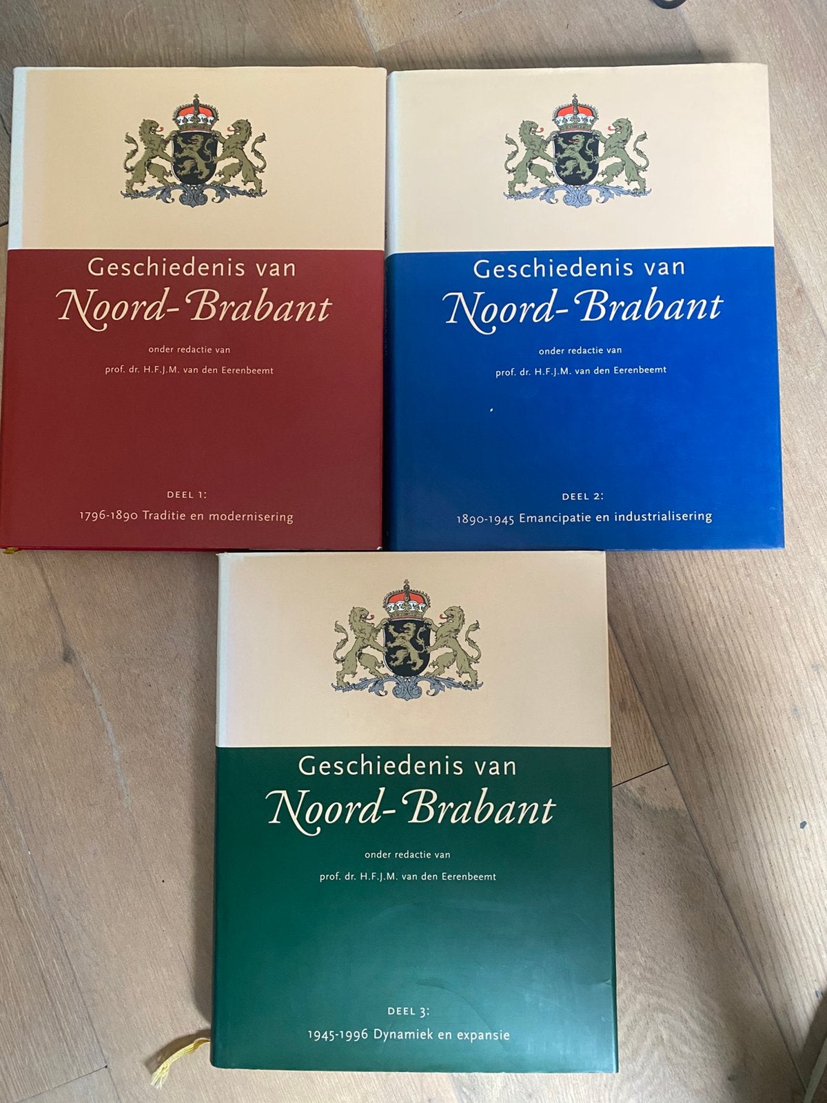 serie 3 delig "Geschiedenis van Noord Brabant", Ophalen of Verzenden, Zo goed als nieuw