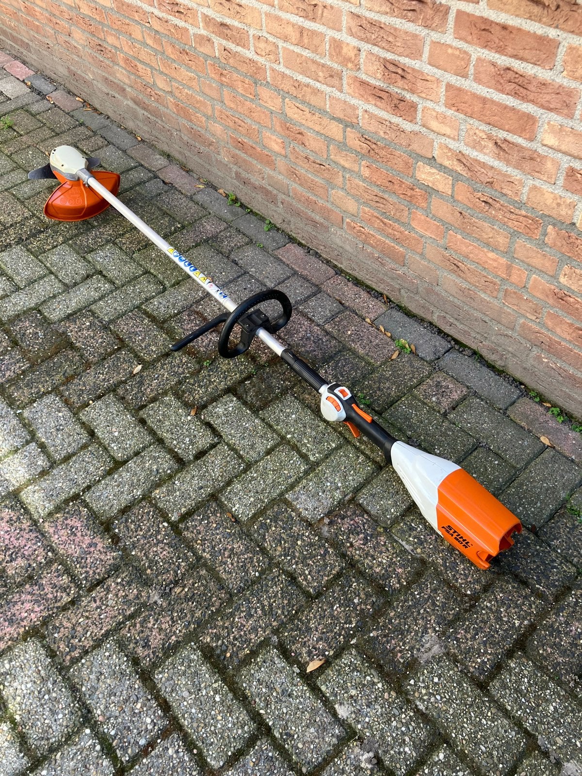 Stihl FSA 90 R  Bosmaaier zonder accu, Ophalen, Gebruikt, 50 cm of meer, Accu