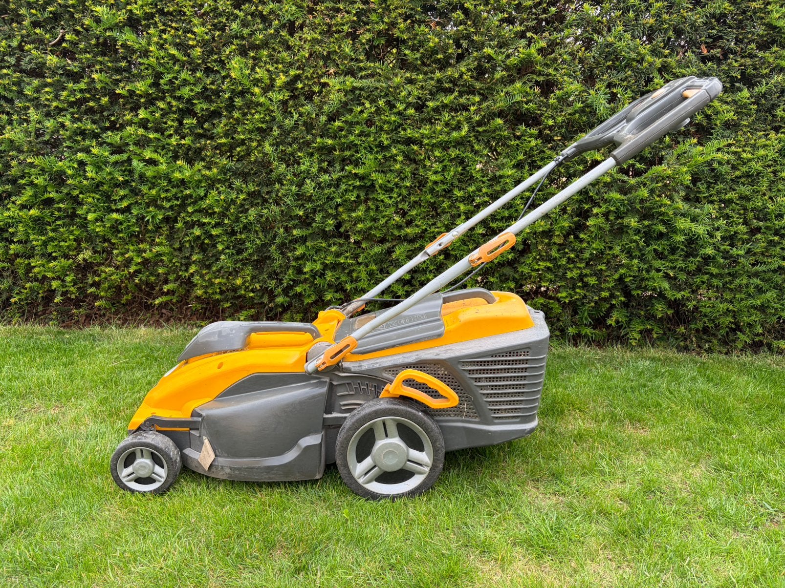 STIGA Combi 44E, Tuin en Terras, Grasmaaiers, Ophalen, Gebruikt