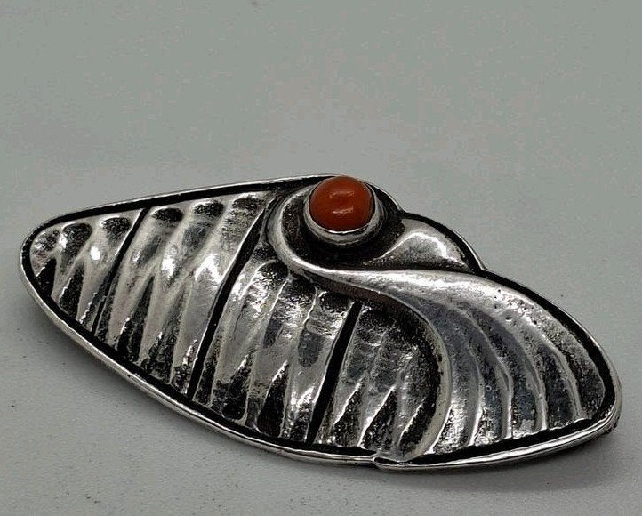 Zilveren Reggers Broche met Bloedkoraal - ca. 5 cm, 4 tot 7 cm, Gebruikt, Ophalen of Verzenden, Met edelsteen