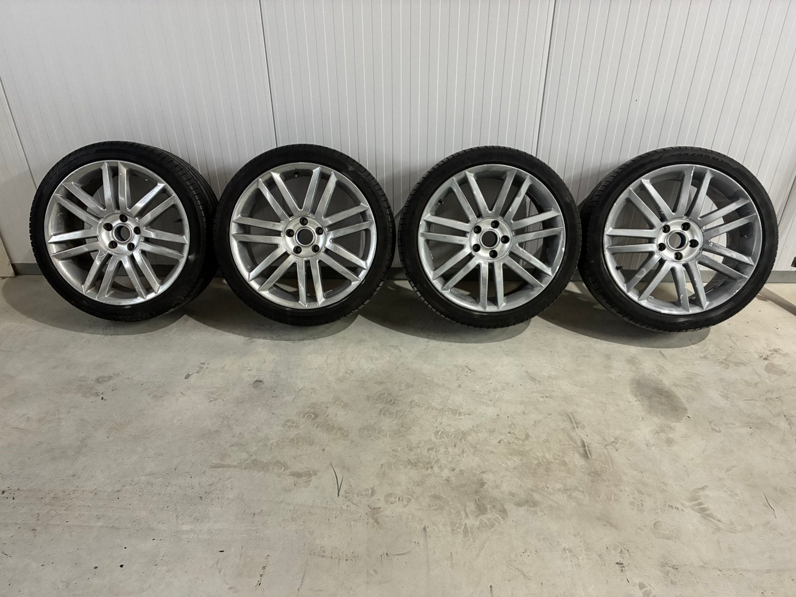 Audi velgen, Gebruikt, 255 mm, Banden en Velgen, All Season