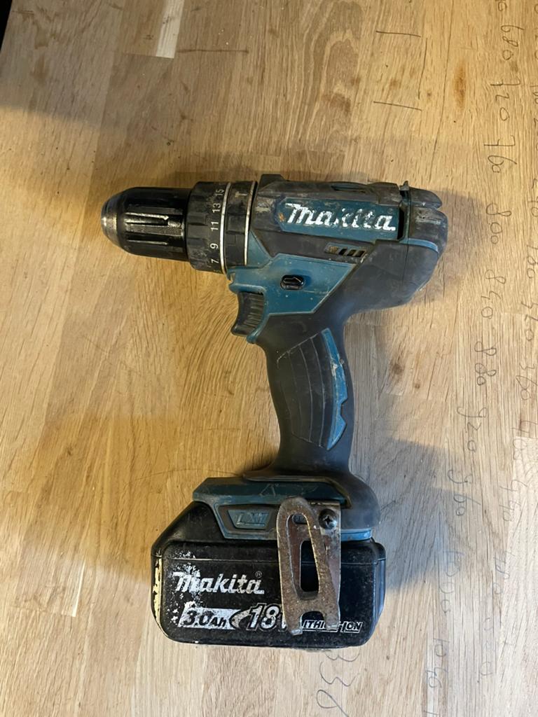 Makita boormachine met 3ah accu, Doe-het-zelf en Verbouw, Gereedschap | Boormachines, Ophalen of Verzenden, Zo goed als nieuw