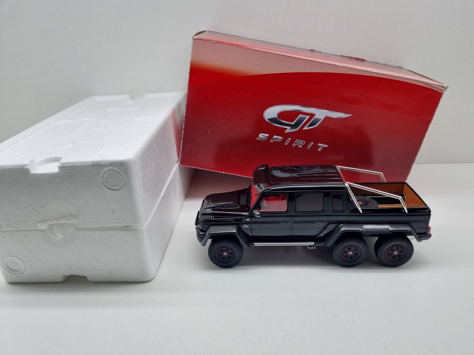 Gt Spirit Mercedes-Benz Brabus 700 6X6 1/999 1:18 Nieuwstaat, Ophalen of Verzenden, Zo goed als nieuw, Auto