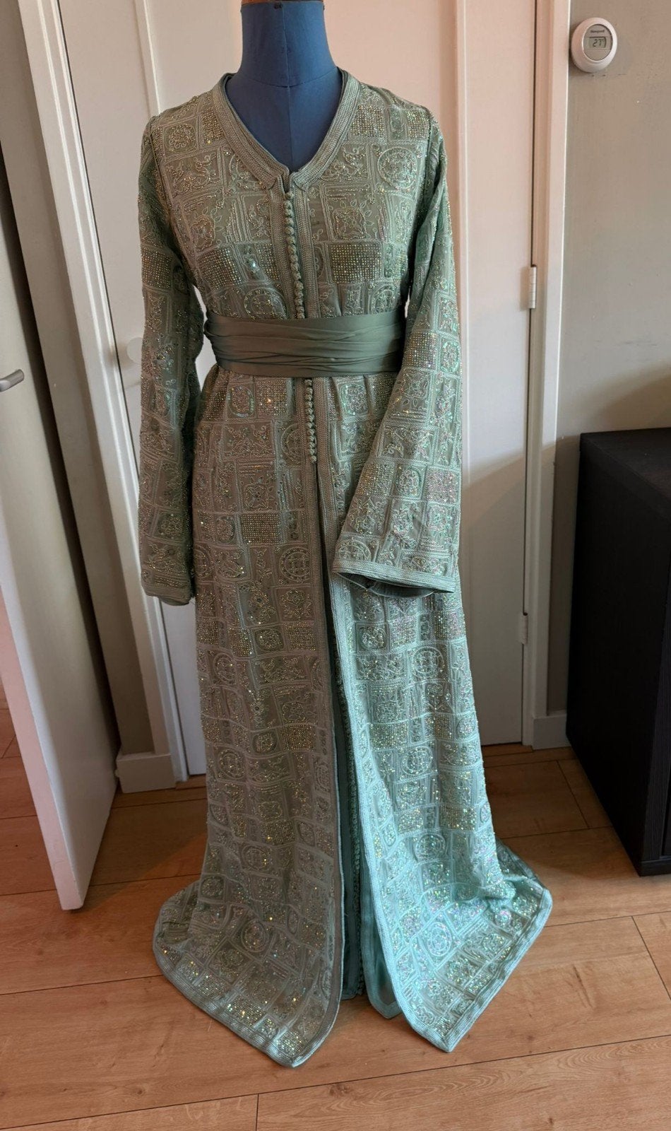 Mintgroene takchita maat M,  marokkaanse jurk, kaftan, Overige typen, Zo goed als nieuw, Groen, Ophalen