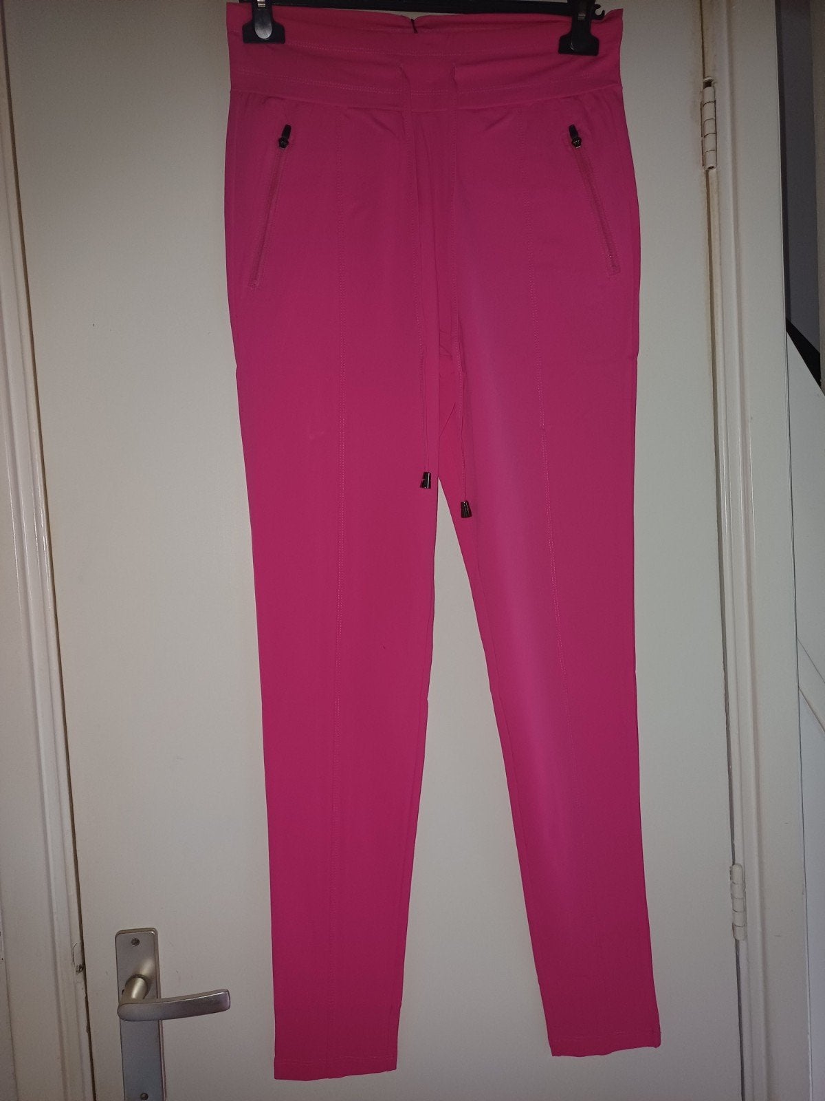 Mi piace travelbroek skinny Fuchsia ritsjes broekzak, Kleding | Dames, Broeken en Pantalons, Mp, Mp, Maat 46/48 (XL) of groter