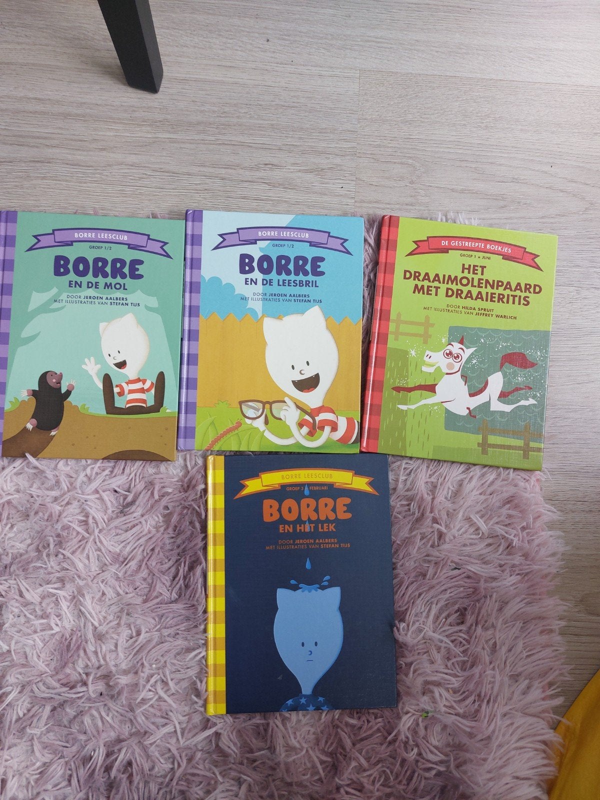 Borre Leesclub Boeken - Set van 4 Kinderboeken, Ophalen, Zo goed als nieuw, Jeroen Aalbers, Hilda Spruit, Fictie algemeen