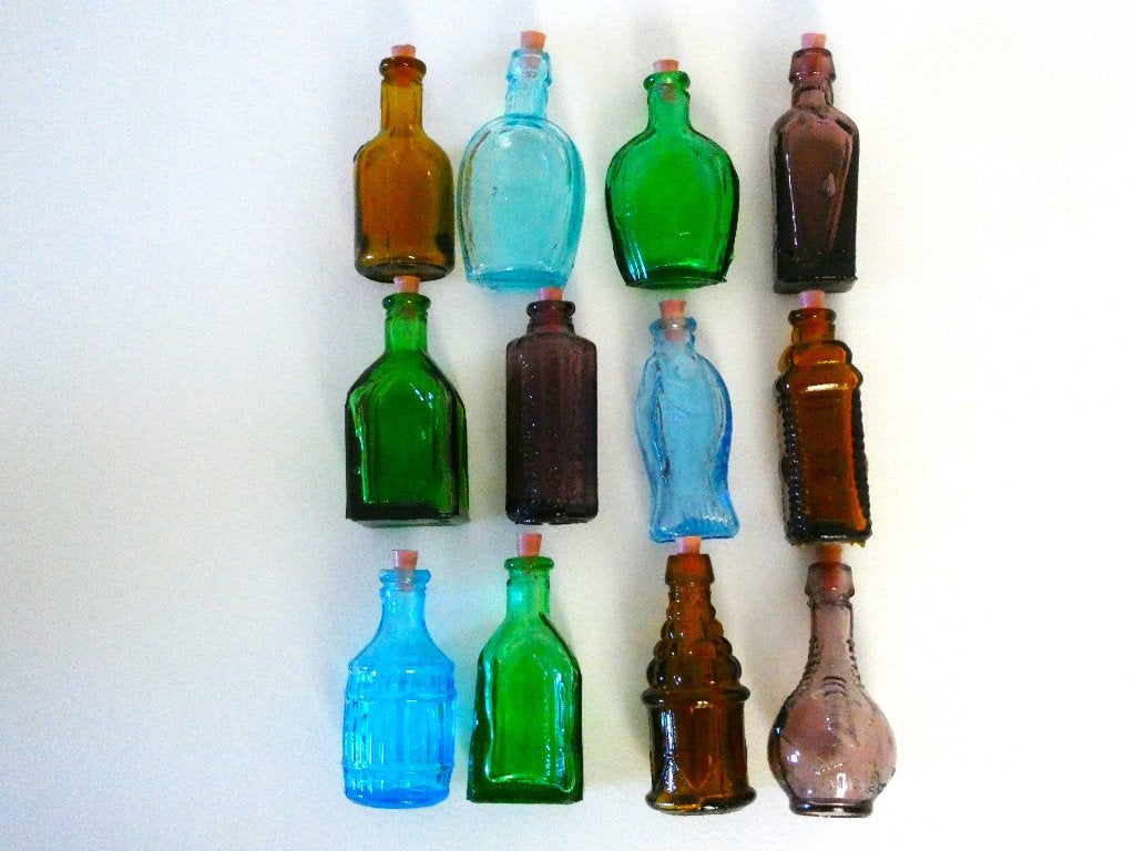 12 Vintage glazen mini flesjes op geslepen spiegel, Ophalen of Verzenden