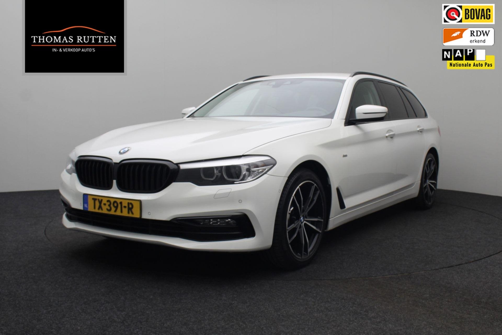 BMW 5-serie Touring 520i High Executive 2018 | Navigatie | S, Automaat, 1998 cc, Achterwielaandrijving, Gebruikt