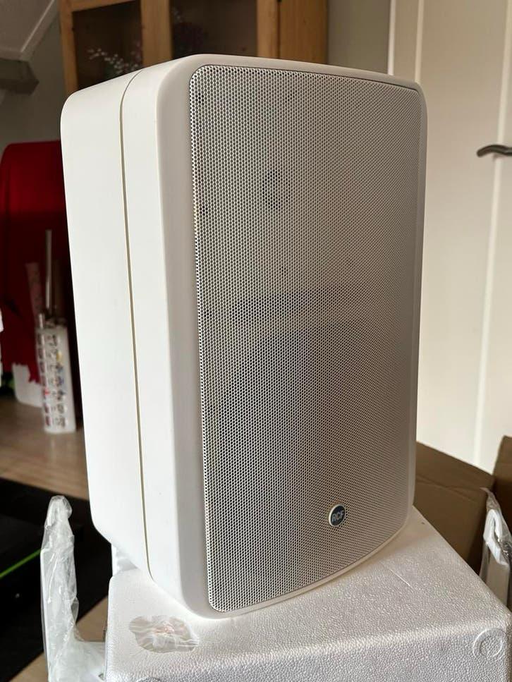 2x RCF Monitor 88. NIEUW!! 300W, 8 Ohm. installatie, Overige typen, Nieuw, 120 watt of meer, Ophalen