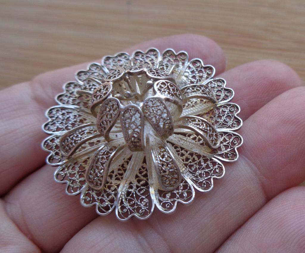 zilveren filigrain bloem broche [508], Verzenden, Minder dan 4 cm, Zo goed als nieuw, Zilver