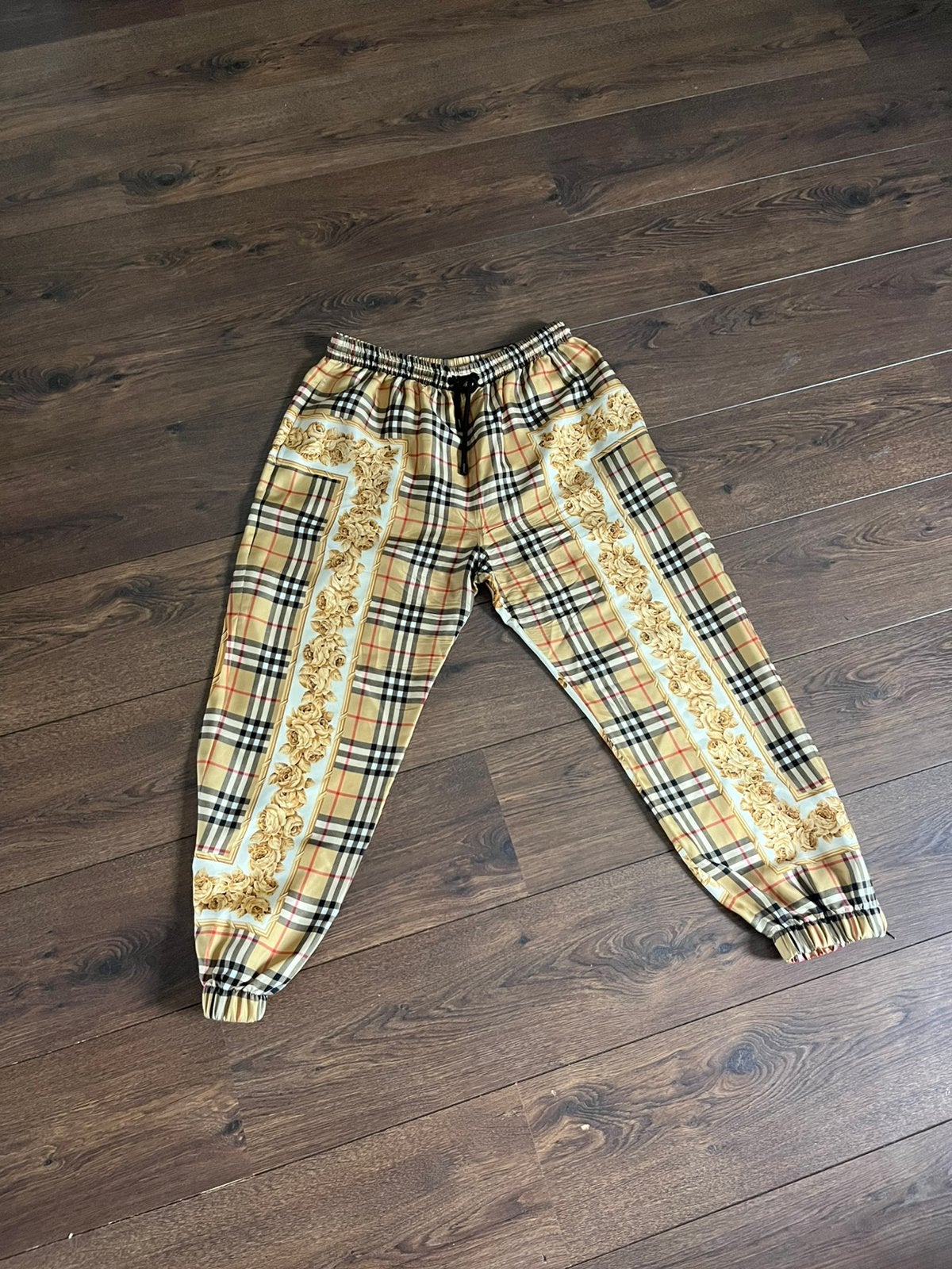 Burberry broek S, ., Nieuw, Ophalen of Verzenden, Driekwart